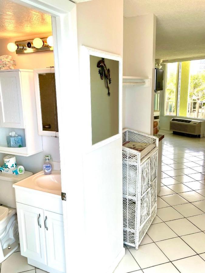 Coastal Cozy - Ocean View At Symphony Beach Club Ormond Beach Extérieur photo
